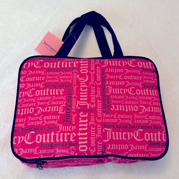 Juicy Couture weekender makeup bag in fuchsia 🩷 - Picture 1 of 8